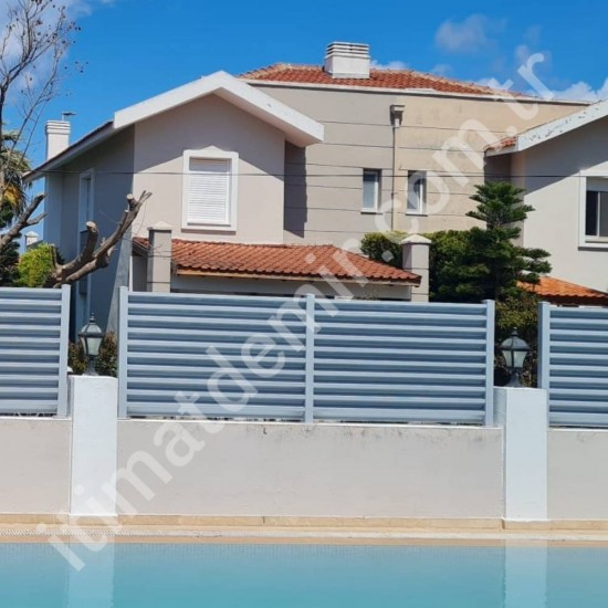 Panjur Güneş Kırıcı Dekoratif Bahçe Panel Çiti Galvanizli Fırın Boyalı 200X156 cm. Panjur Güneş Kırıcı Dekoratif Bahçe Panel Çiti Galvanizli Fırın Boyalı 200X156 cm.