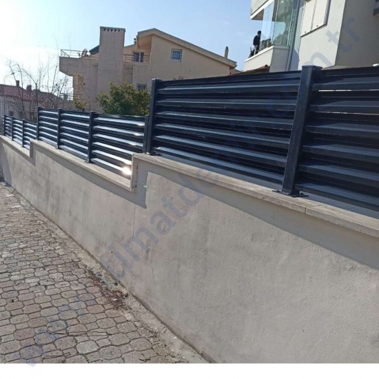 Panjur Güneş Kırıcı Dekoratif Bahçe Panel Çiti Galvanizli Fırın Boyalı 127X126 cm.
